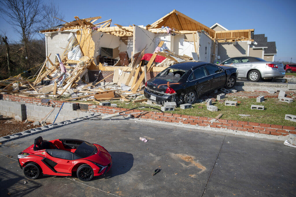 APTOPIX Midwest Tornadoes One Street